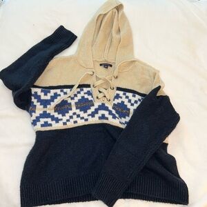 Chunky Hooded sweater